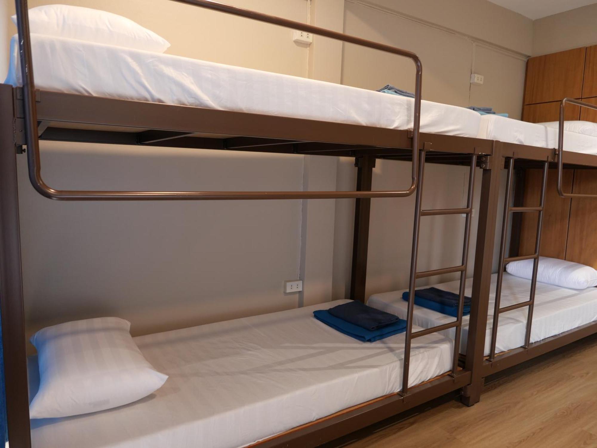 Films House Hostel Bang Saen Exterior photo