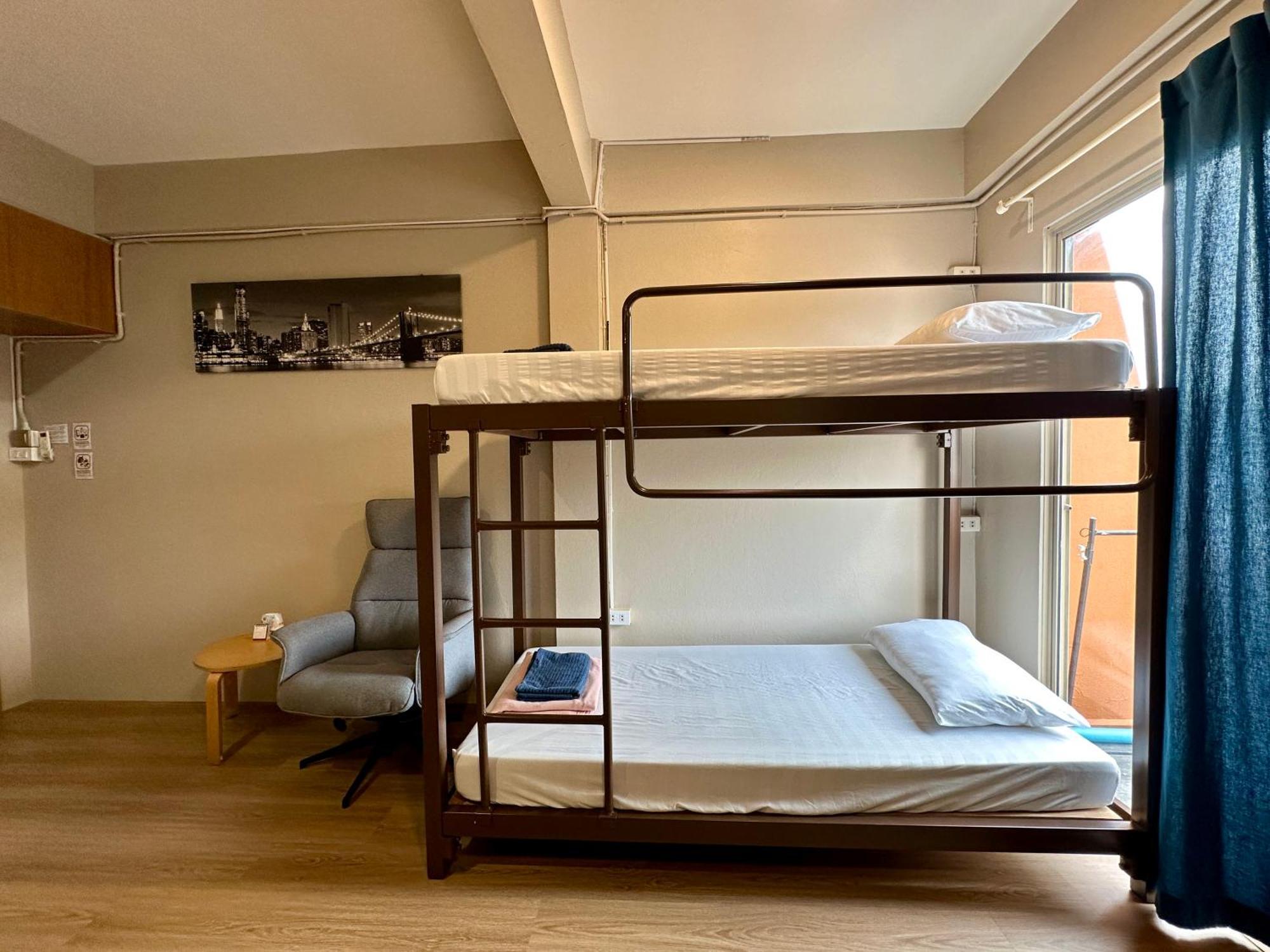 Films House Hostel Bang Saen Exterior photo